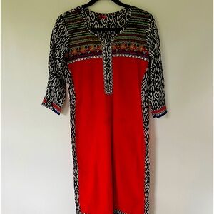 Women’s Indian traditional outfit